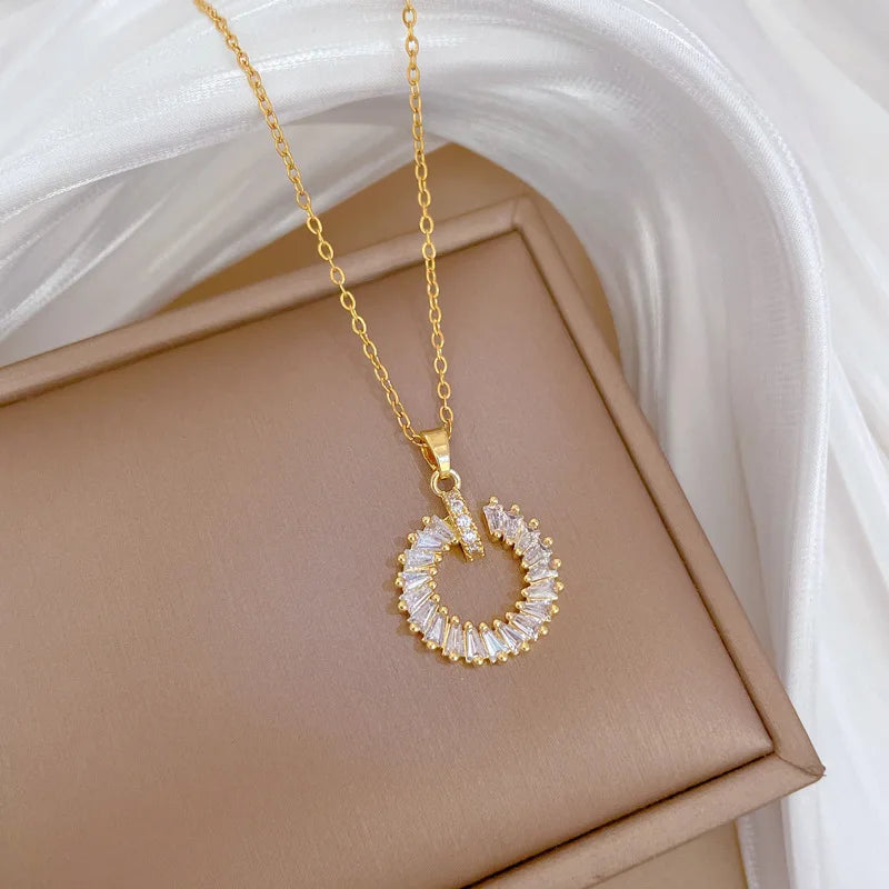 Modern Gold-Plated Sparkling Diamond Circular Ring Pendant Necklace