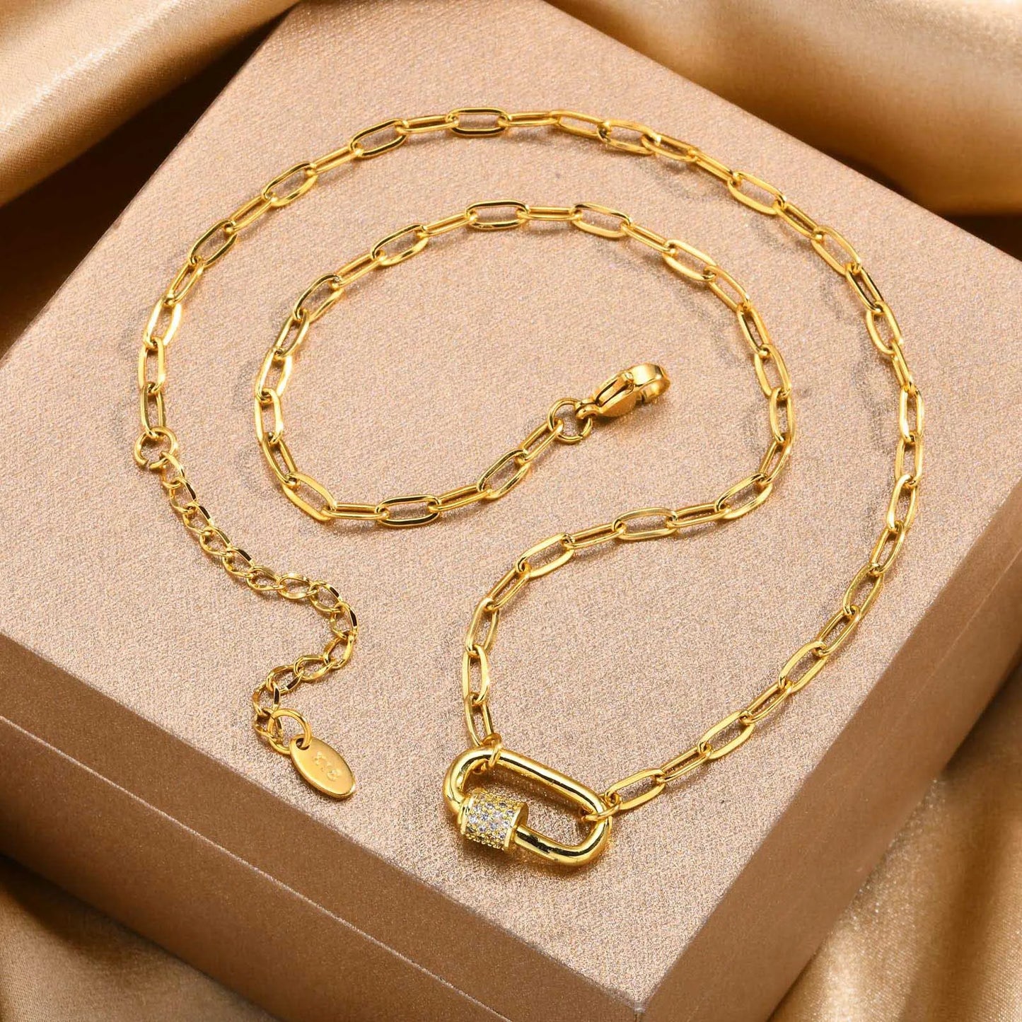 Beautiful Luxury Paper Clip Link Chain Fashion Necklace - 18K Gold Plated Jewelry